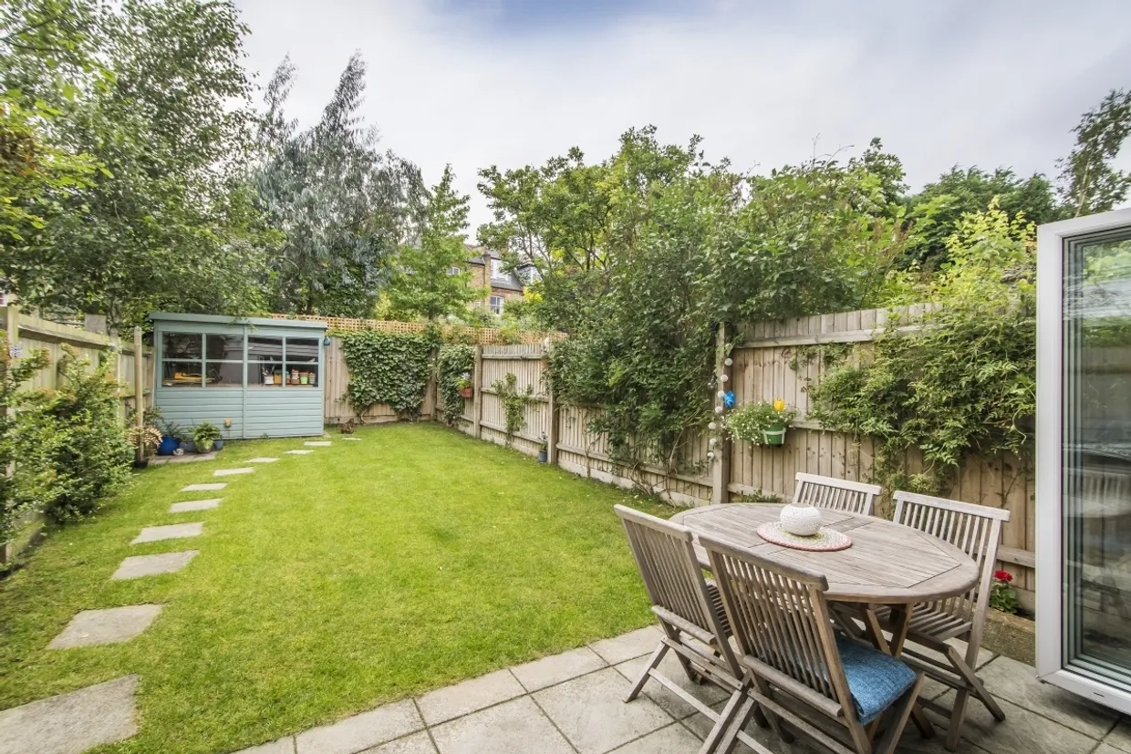 Half Moon Lane, London, SE24 photo 4