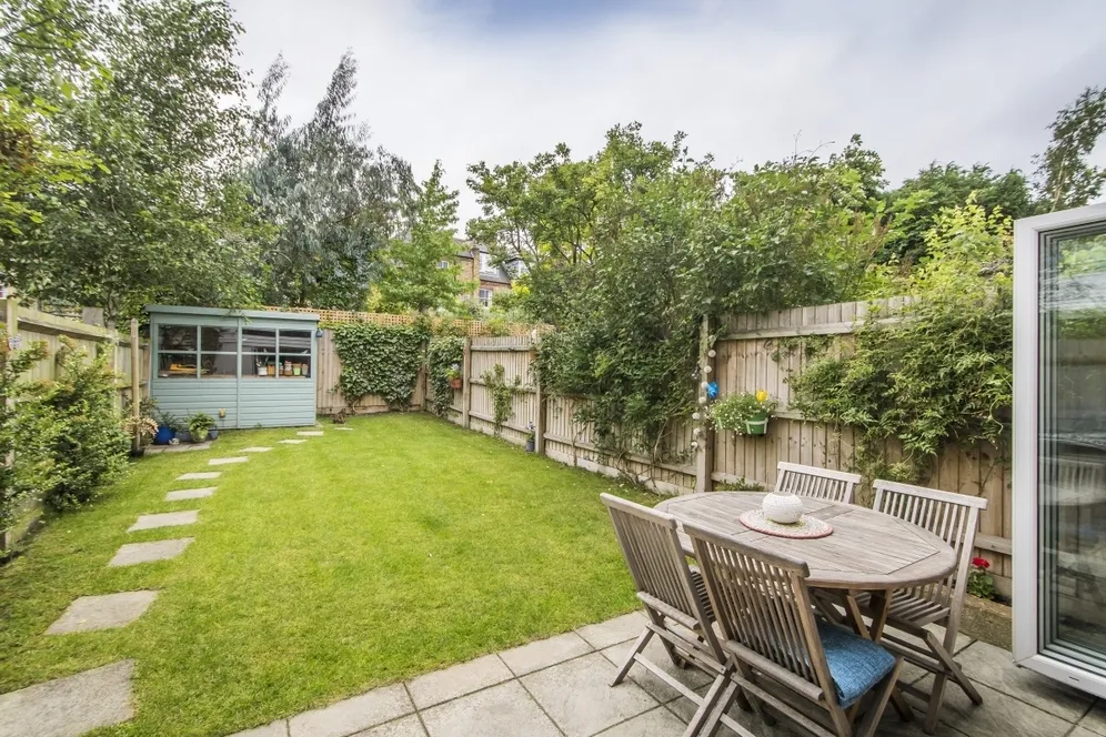 Half Moon Lane, London, SE24 photo 4