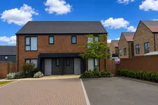 Bellevue Farm Road, Pease Pottage, Crawley