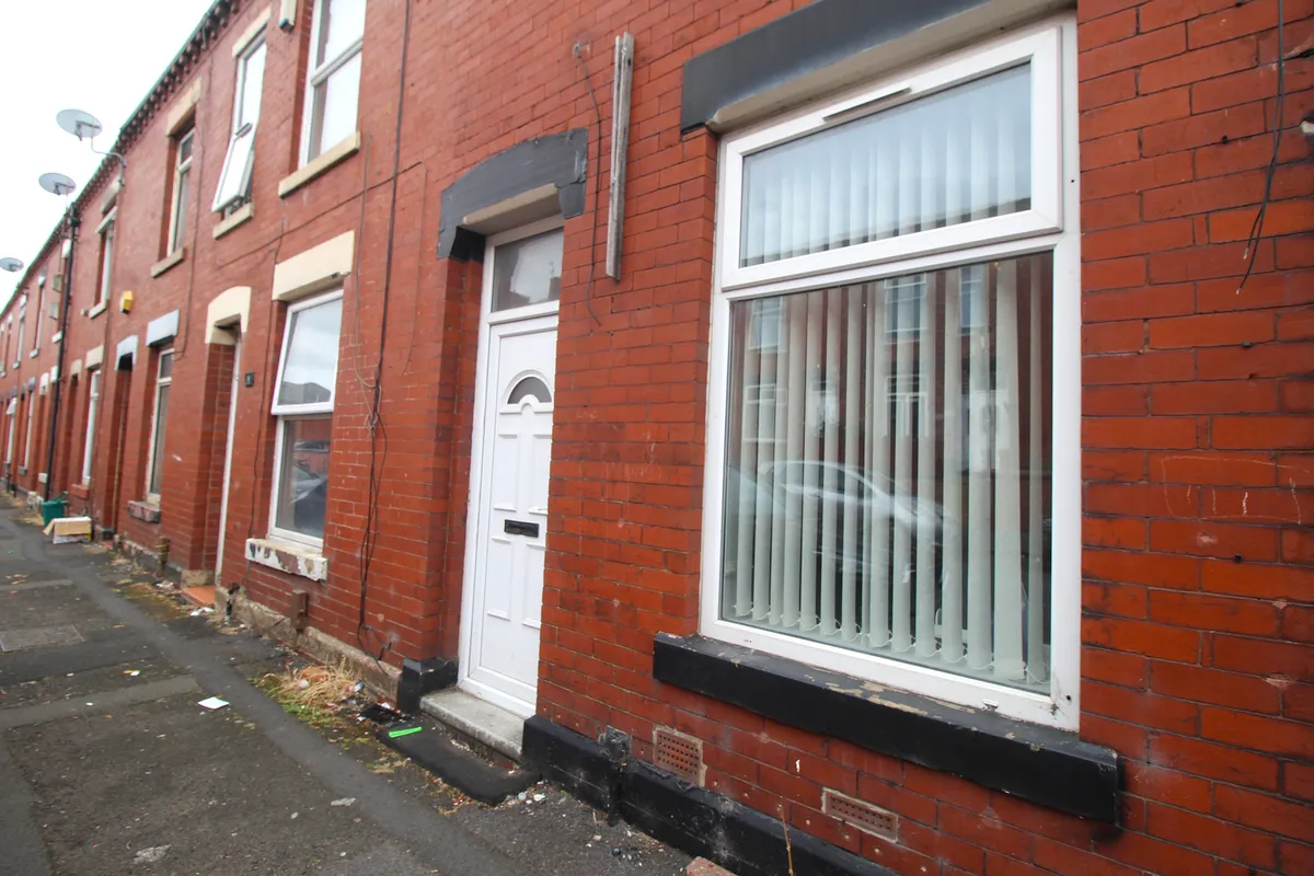 2-Bedroom Home To Rent, Kelverlow Street, OL4Oldham