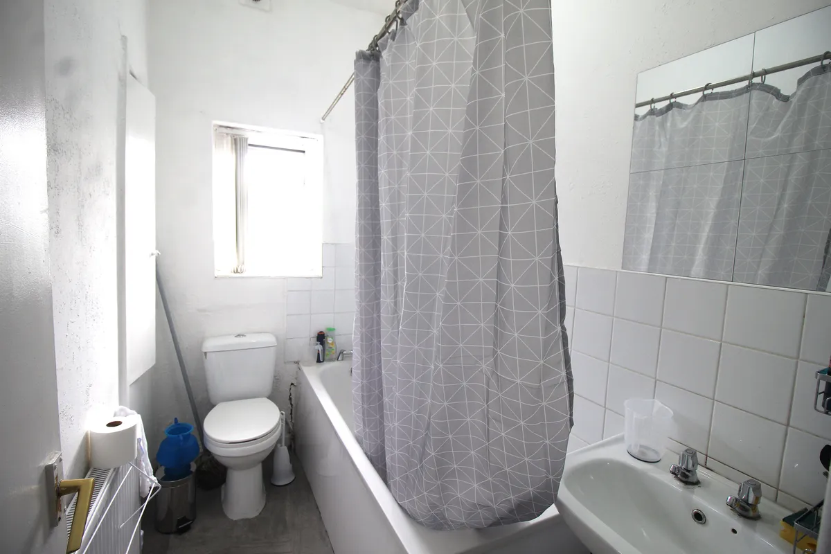 2-Bedroom Home To Rent, Kelverlow Street, OL4Oldham