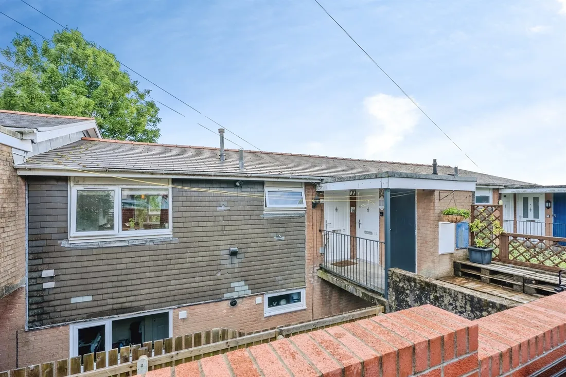 Property photo 25