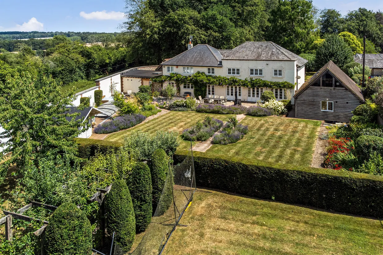 Shalden, Alton, GU34 photo 1
