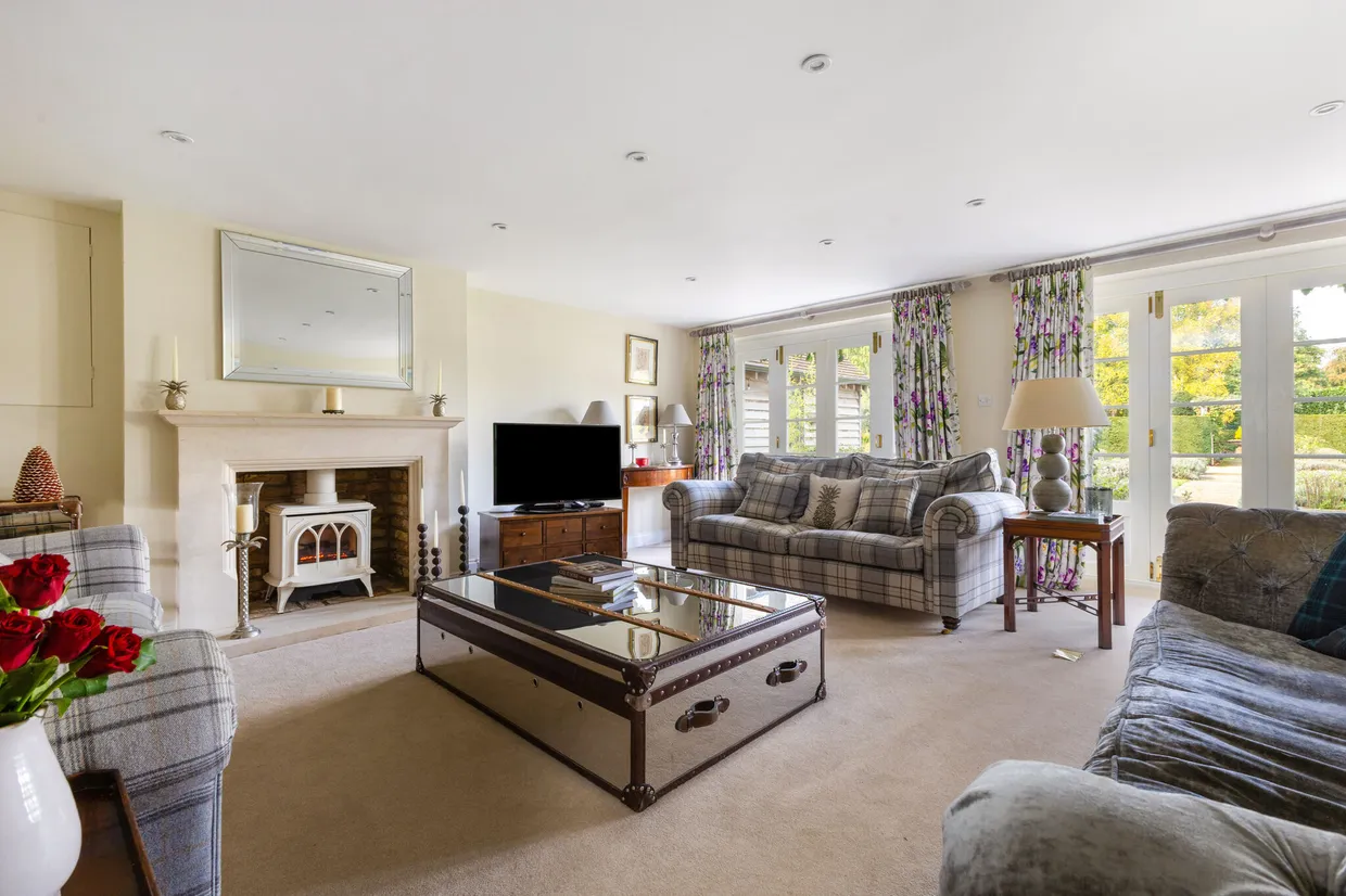 Shalden, Alton, GU34 photo 2