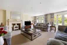 Shalden, Alton, GU34 photo 2