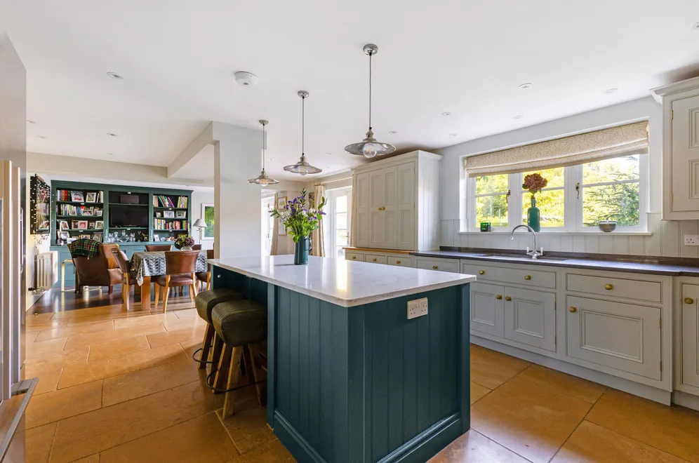 Shalden, Alton, GU34 photo 6