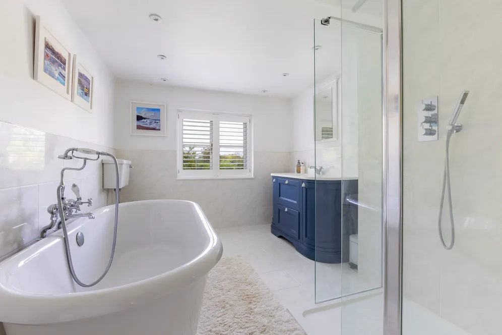 Shalden, Alton, GU34 photo 12