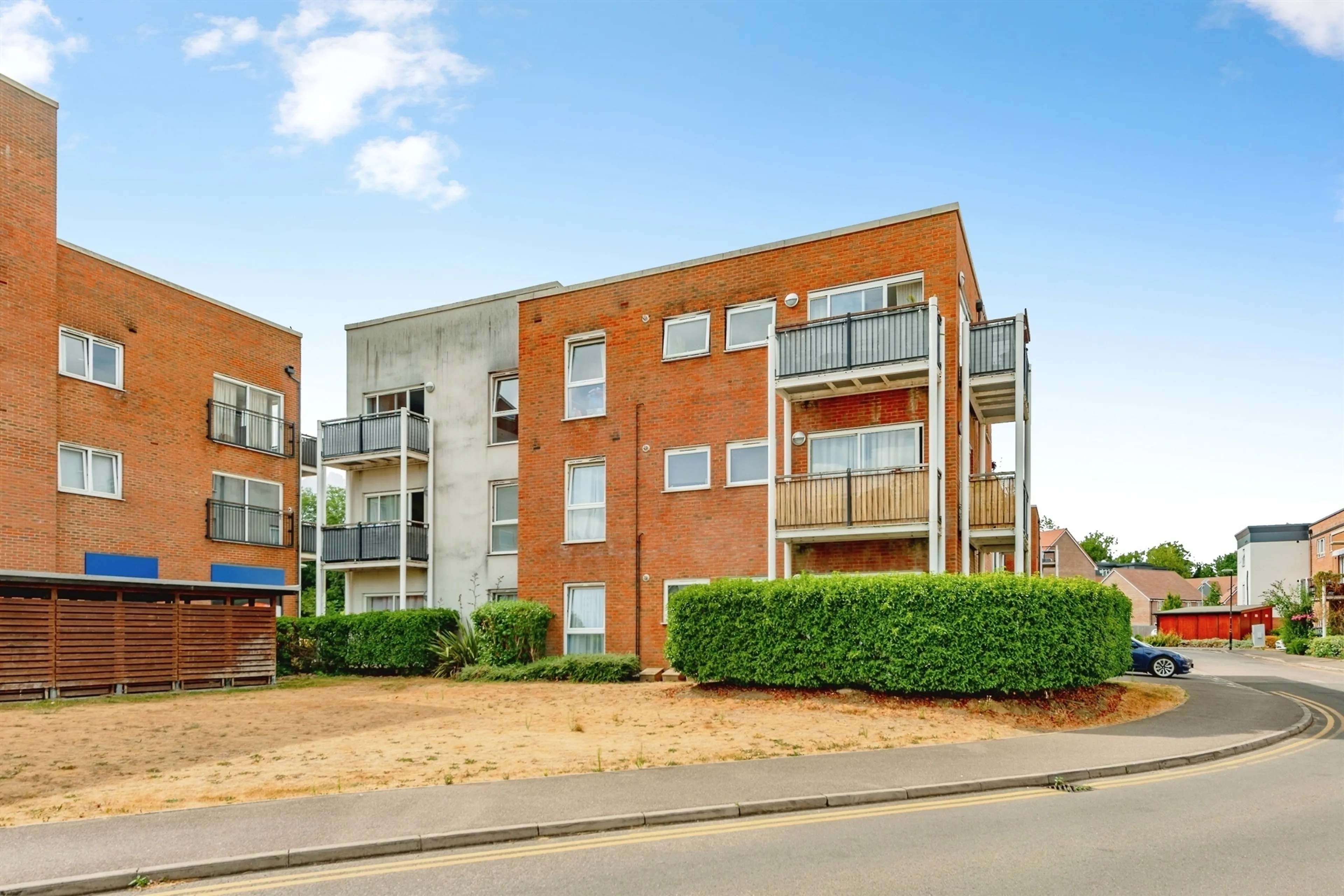 Property photo 0