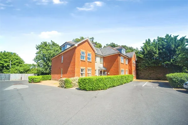 Dean Road, Southampton, Hampshire, SO18
