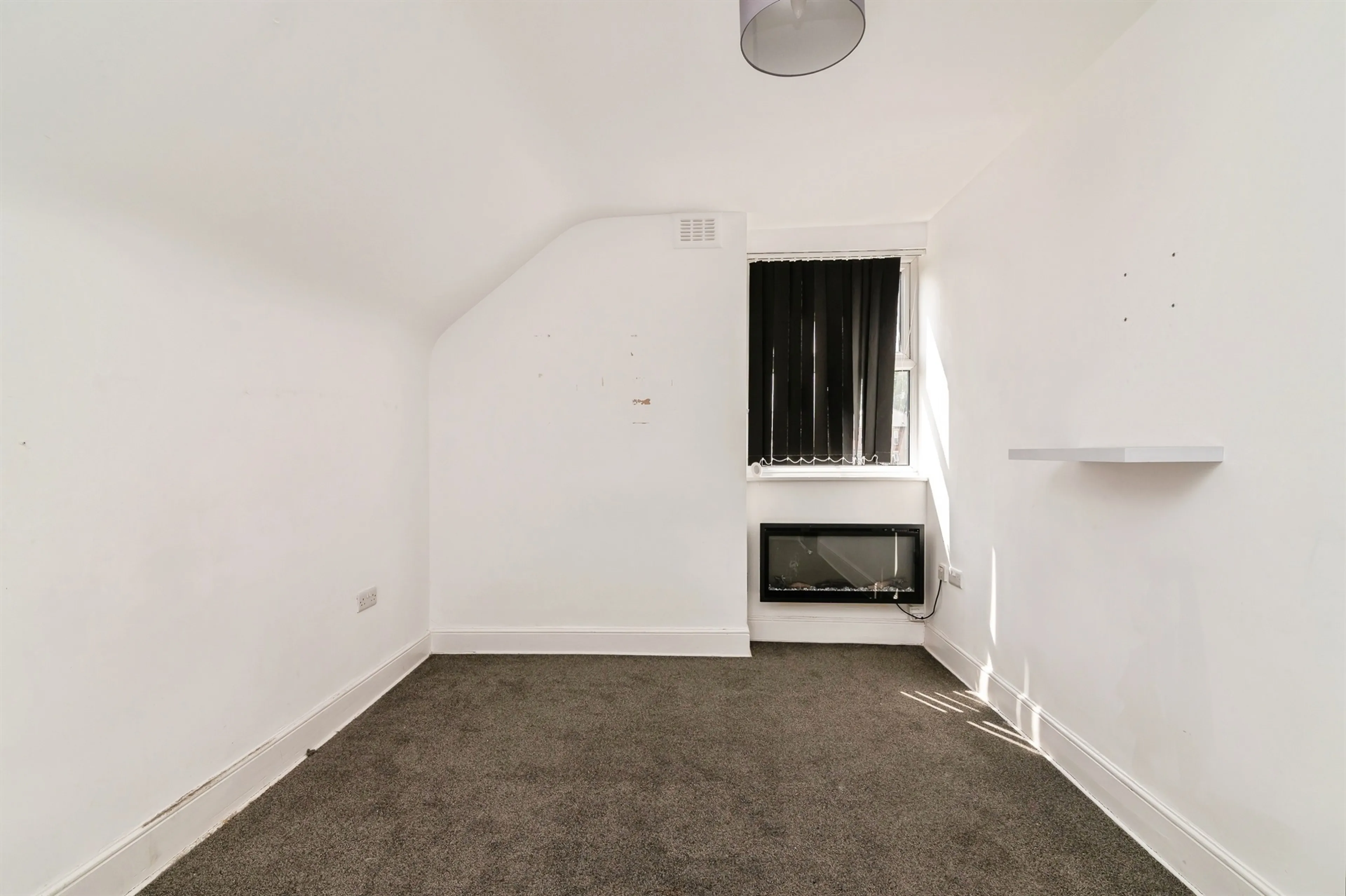 Property at Ebury Road, Nottingham