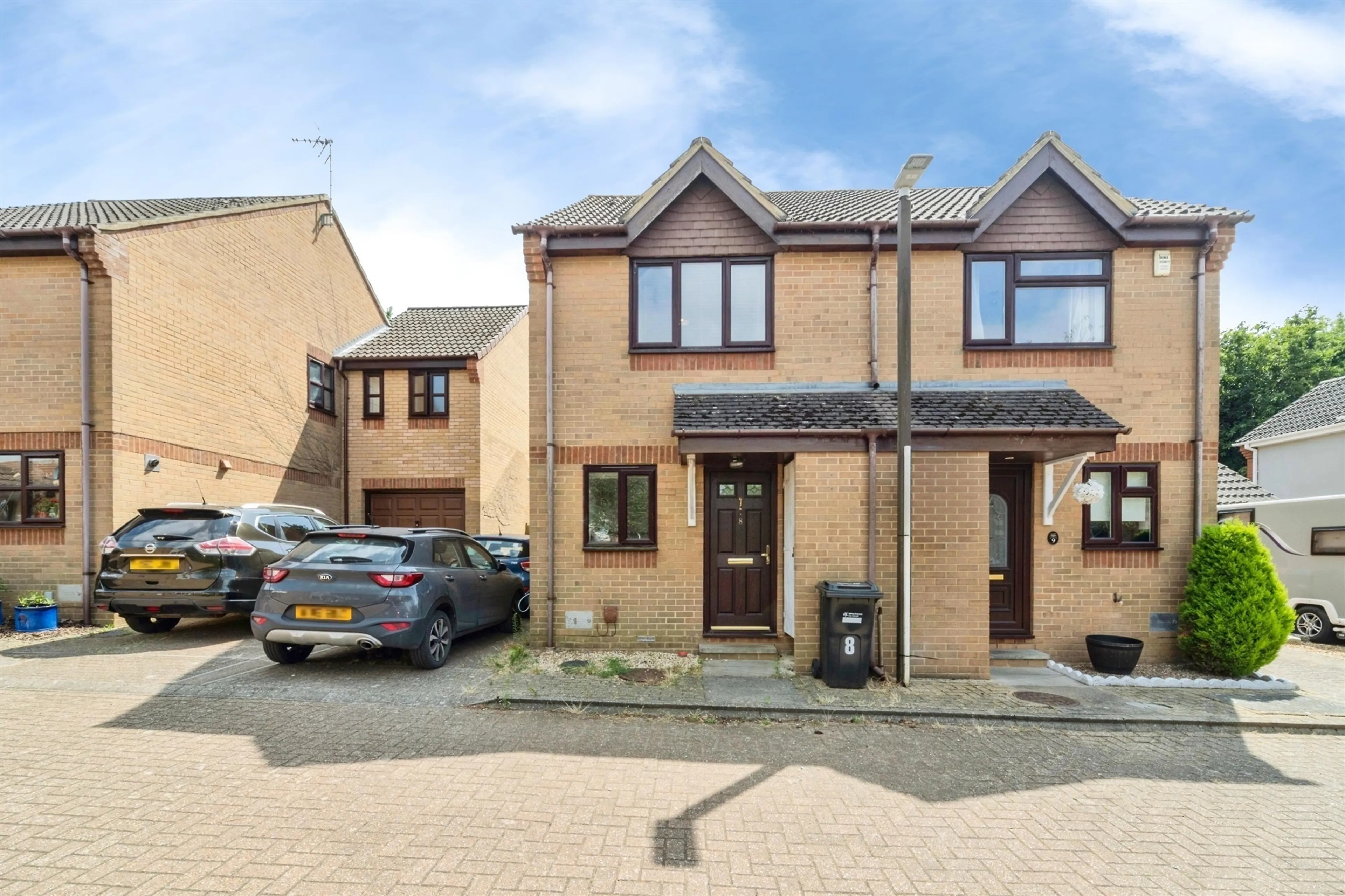 Property photo 0