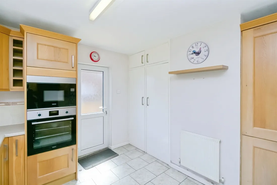Property photo 28