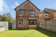 Manor Chase, Beddau, Pontypridd