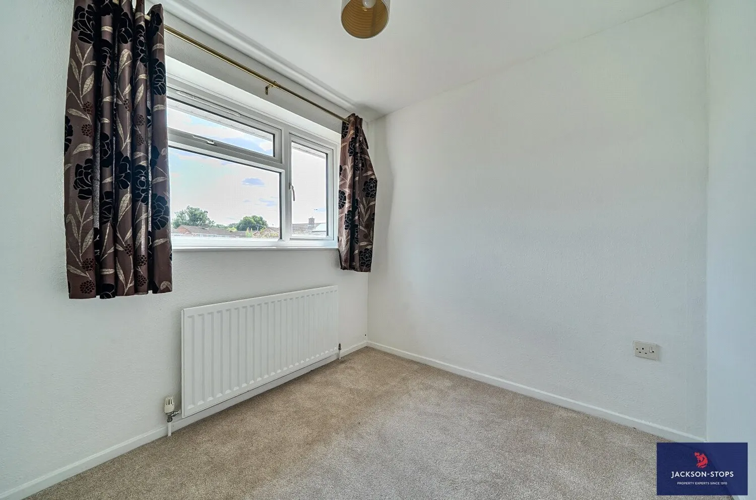 Blackthorn Grove, Woburn Sands, MK17 photo 9