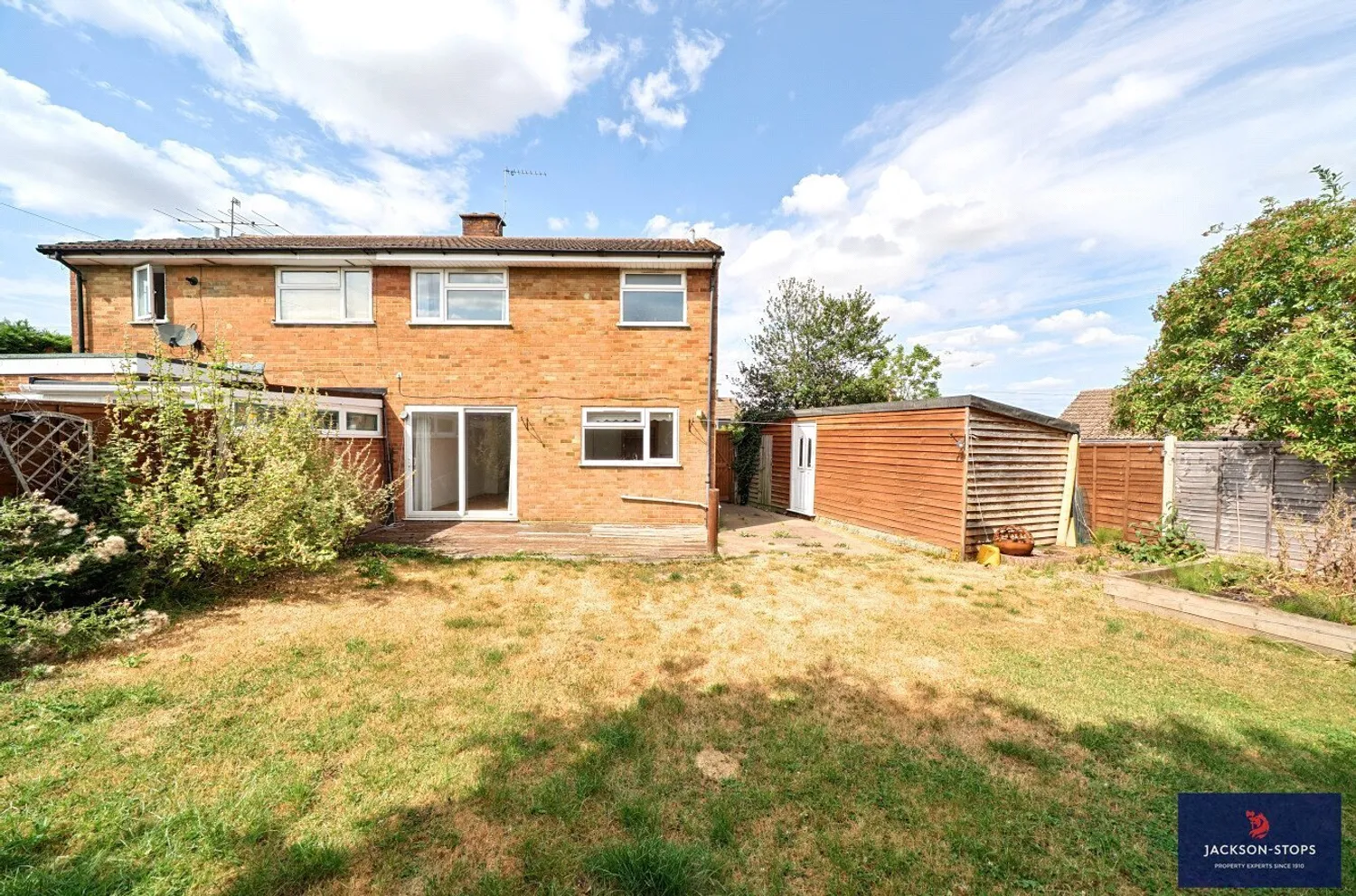 Blackthorn Grove, Woburn Sands, MK17 photo 11