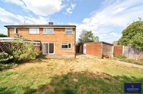 Blackthorn Grove, Woburn Sands, MK17 photo 11