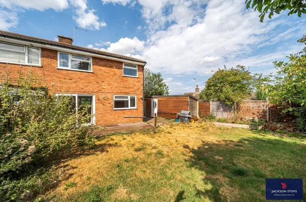 Blackthorn Grove, Woburn Sands, MK17 photo 12