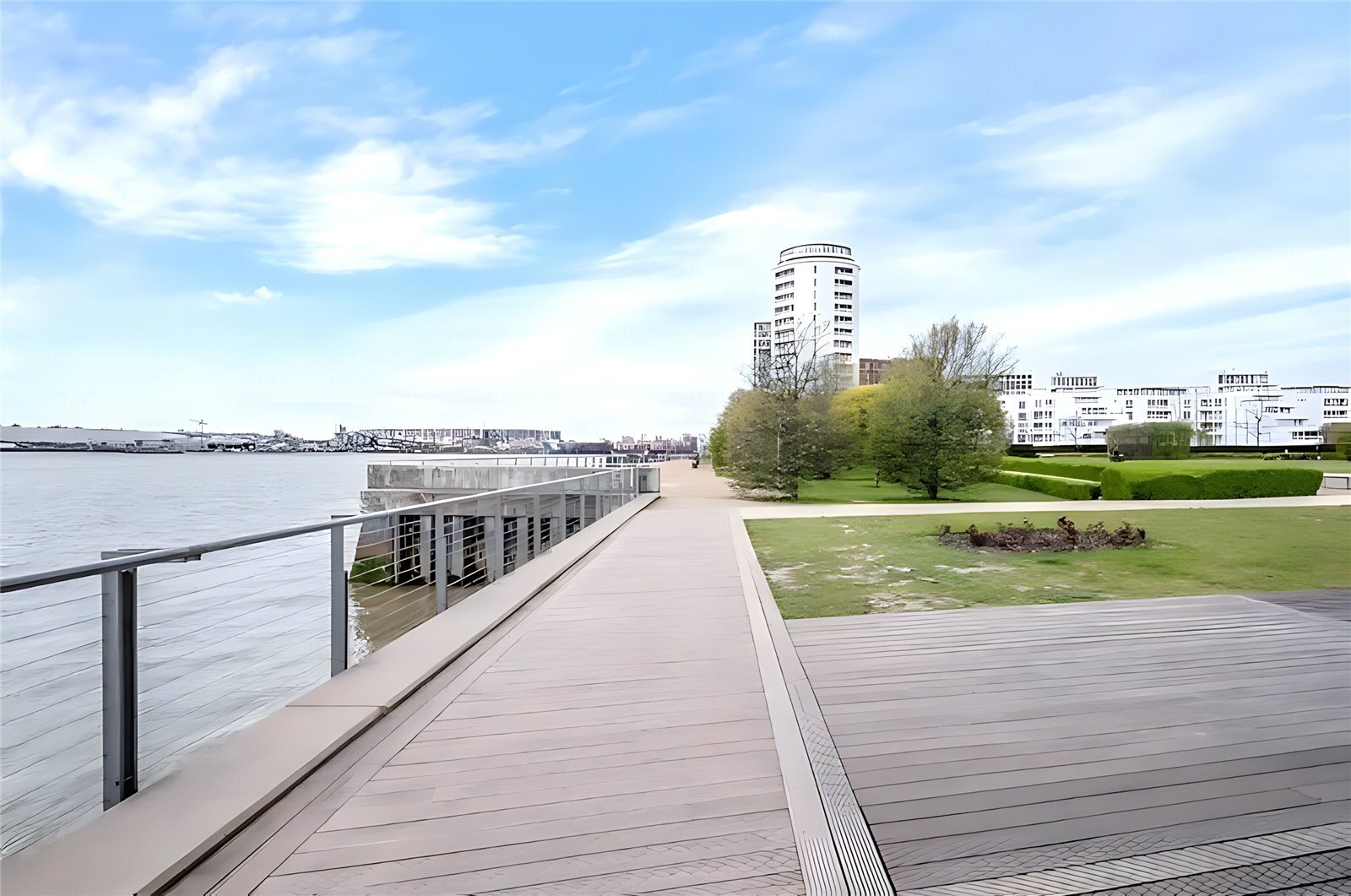 Waterside Heights,, Waterside Park,, Royal Docks,, London, E16 Image 8