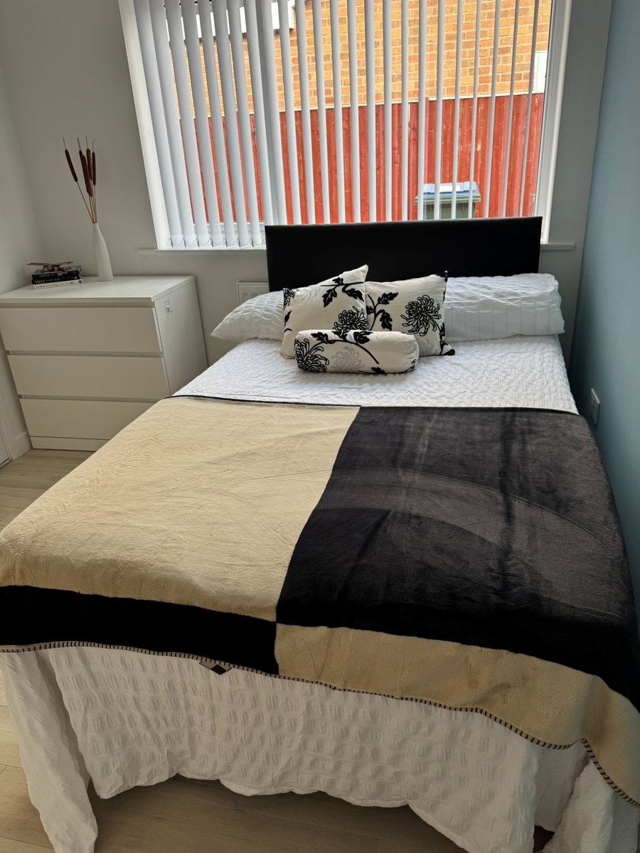 11 Room 3, Aldrin Way, Coventry Image 1