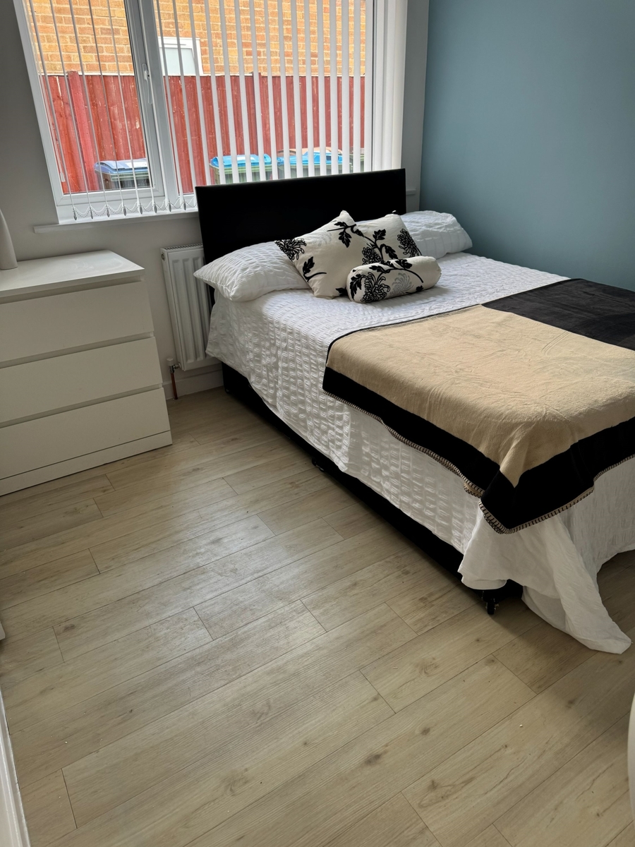 11 Room 3, Aldrin Way, Coventry Image 3
