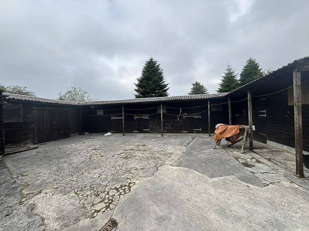 Property carousel item 16