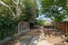 Charlton Lane, London, SE7 photo 15
