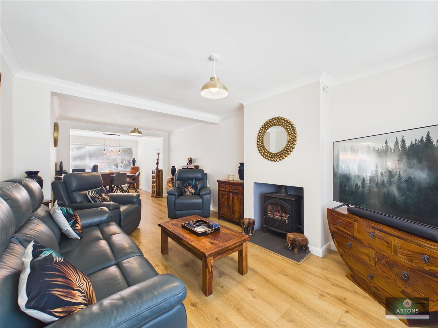 Treyford Close, Crawley Image 3