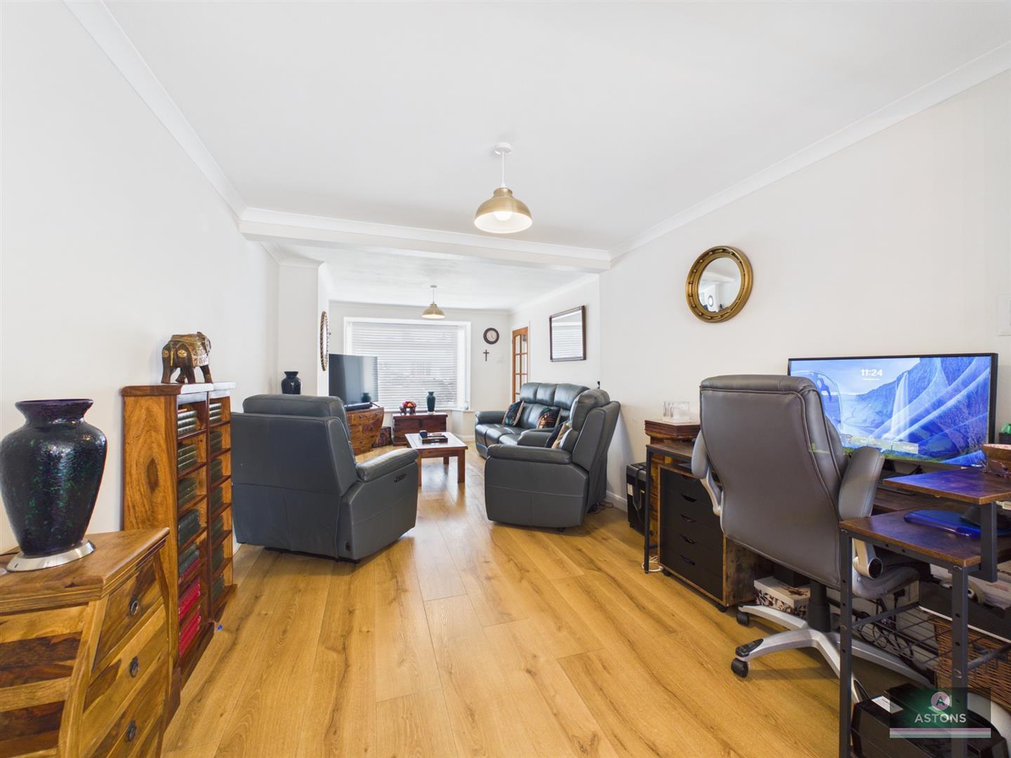 Treyford Close, Crawley Image 8