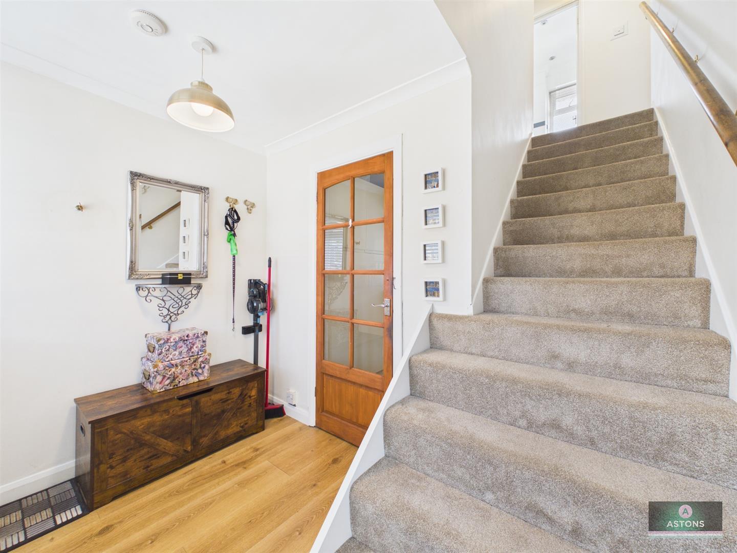 Treyford Close, Crawley Image 9