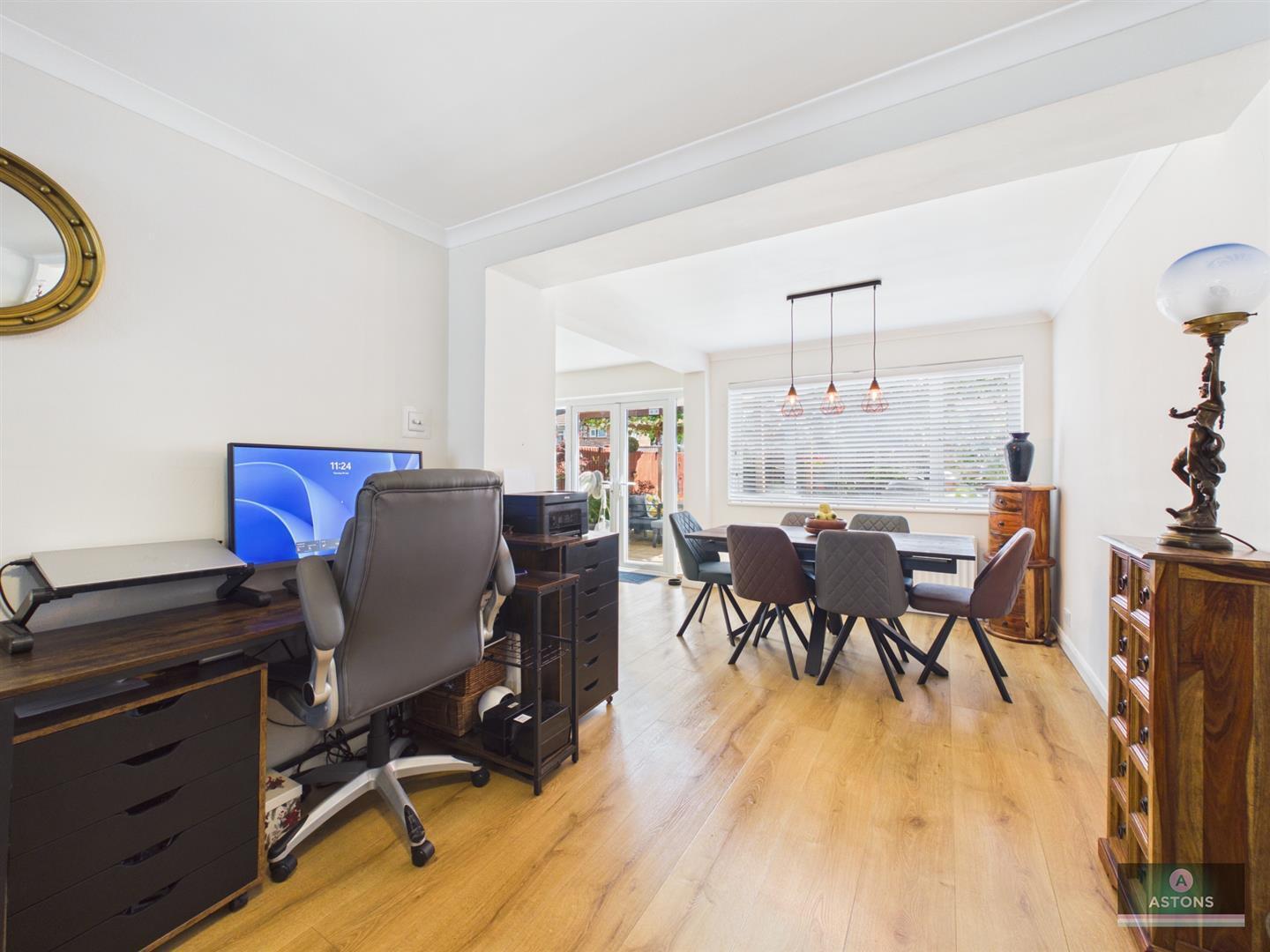 Treyford Close, Crawley Image 10