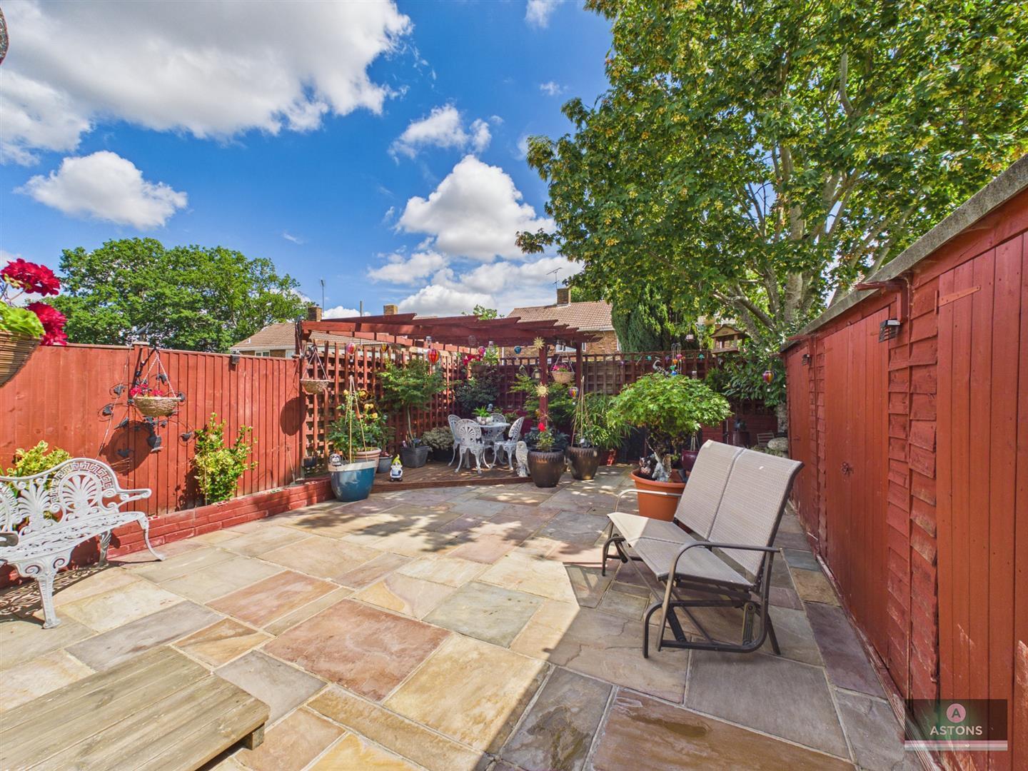 Treyford Close, Crawley Image 19