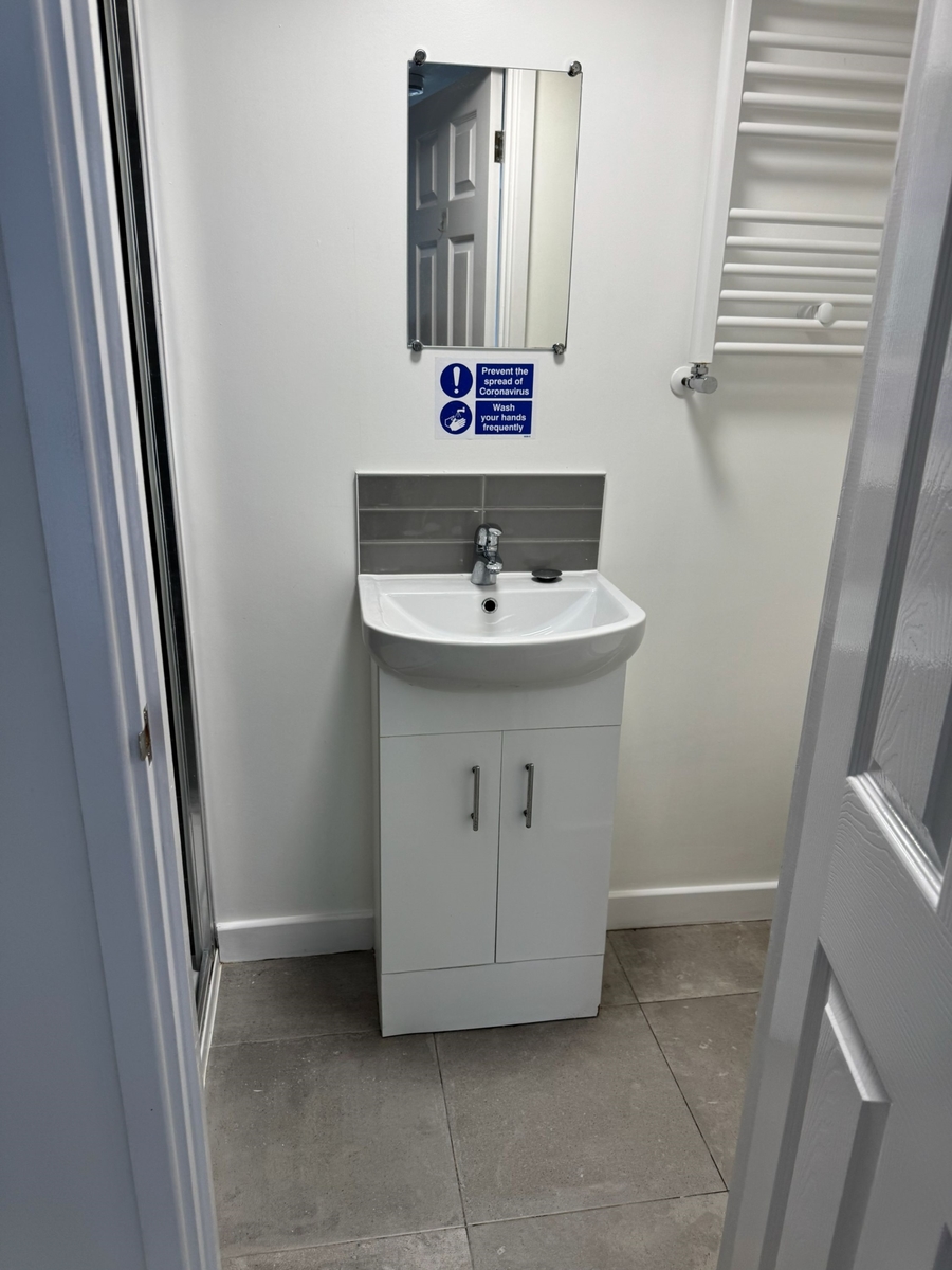 11 Room 6, Aldrin Way, Coventry Image 6