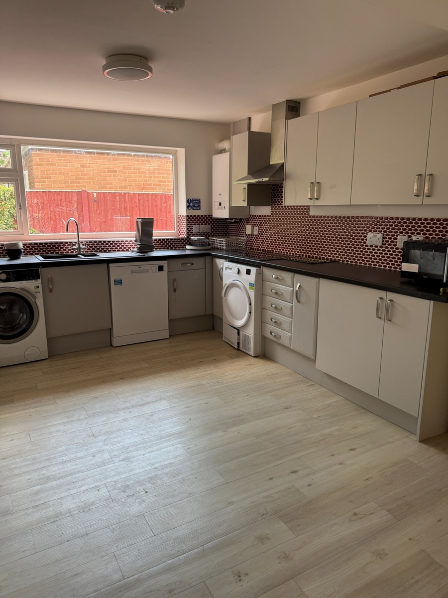 11 Room 6, Aldrin Way, Coventry Image 8