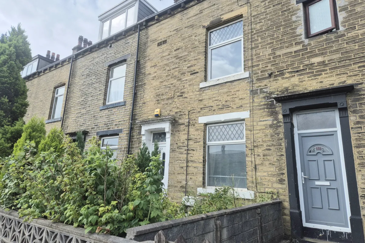 Warley Road, HALIFAX