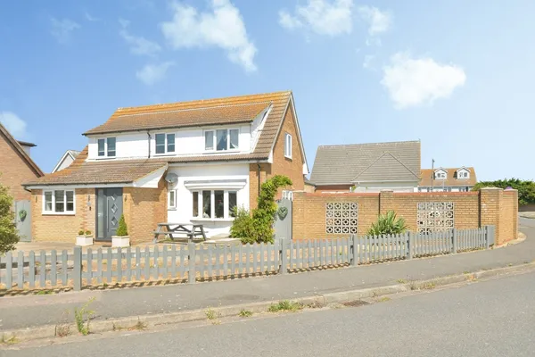 Lade Fort Crescent, Lydd on Sea, Romn...