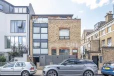 Burston Road, London, SW15 photo 1