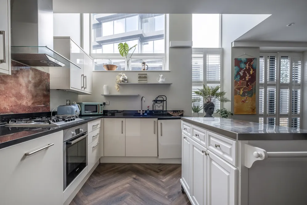 Burston Road, London, SW15 photo 5