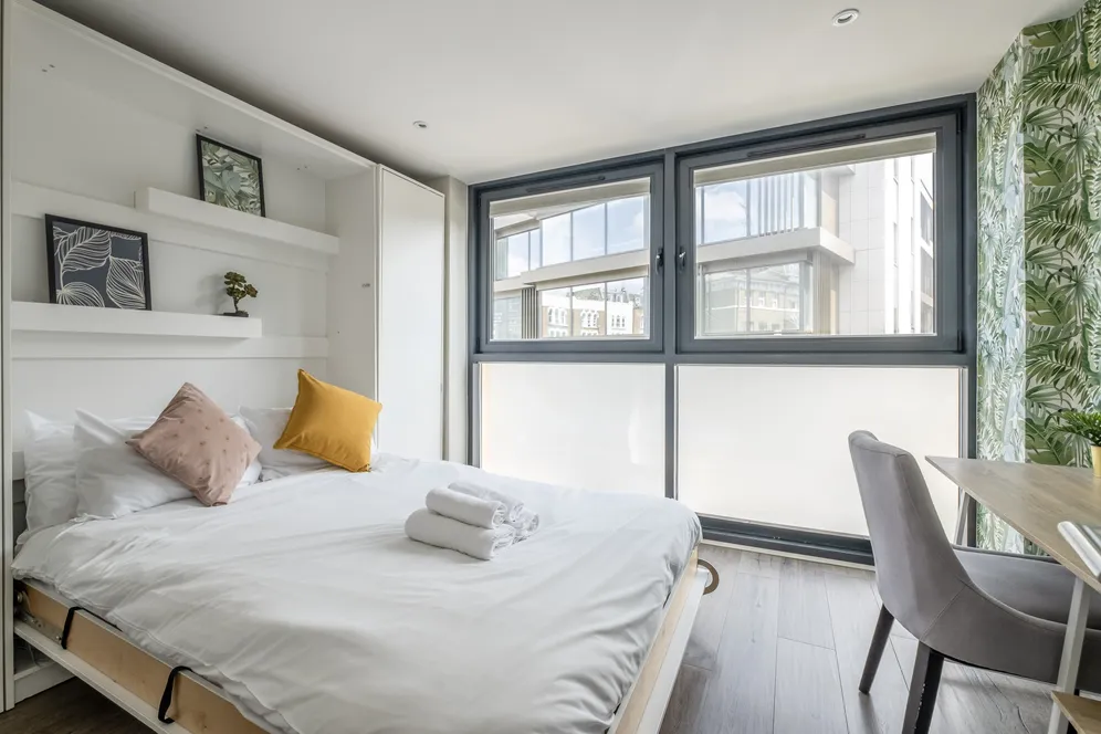 Burston Road, London, SW15 photo 6