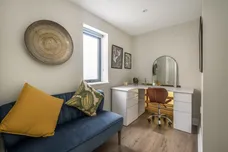 Burston Road, London, SW15 photo 9