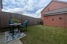 Heol Y Gylfinir, Llanilid, Pontyclun
