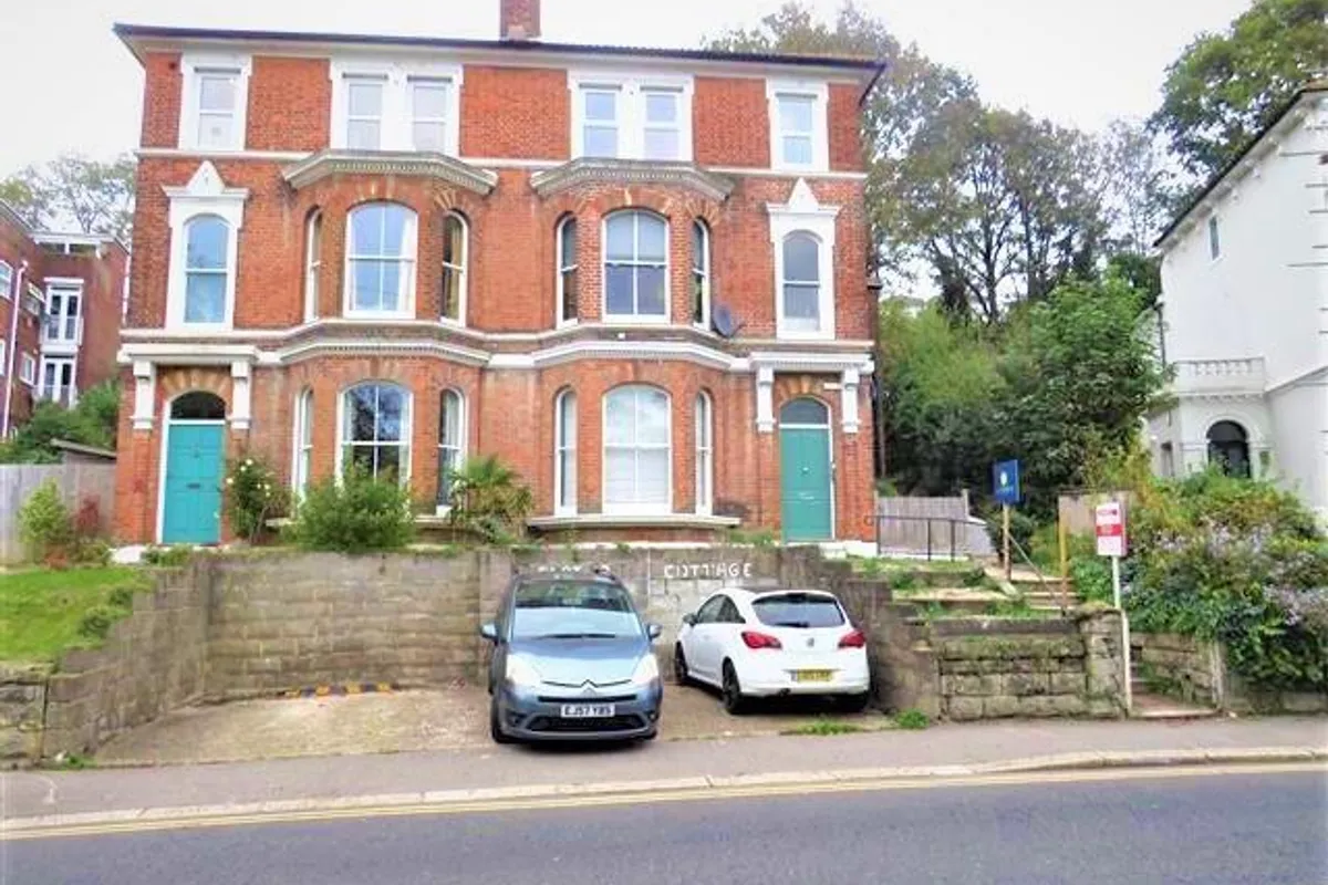 St. Helens Road, HASTINGS