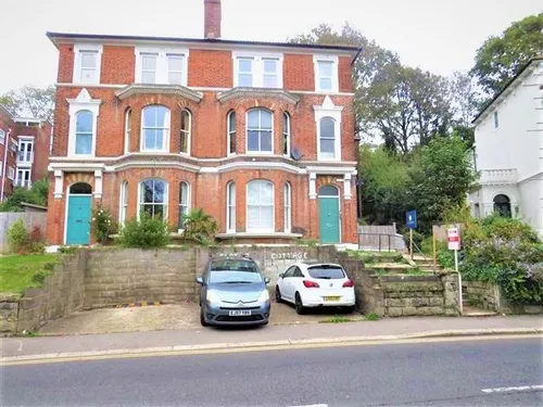 St. Helens Road, HASTINGSphoto