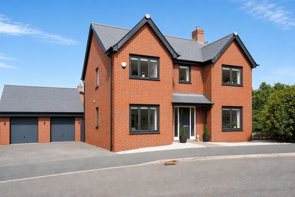Hawser Road, Tewkesbury, Gloucestersh...