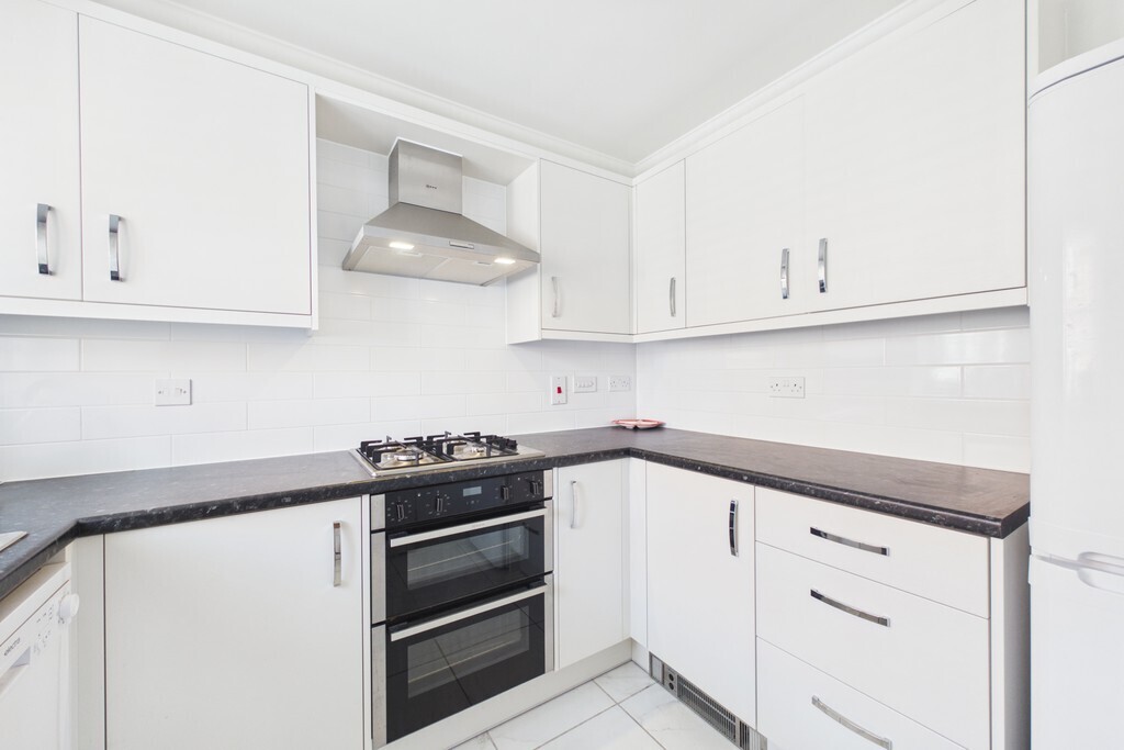 42 Carey Drive Image 4