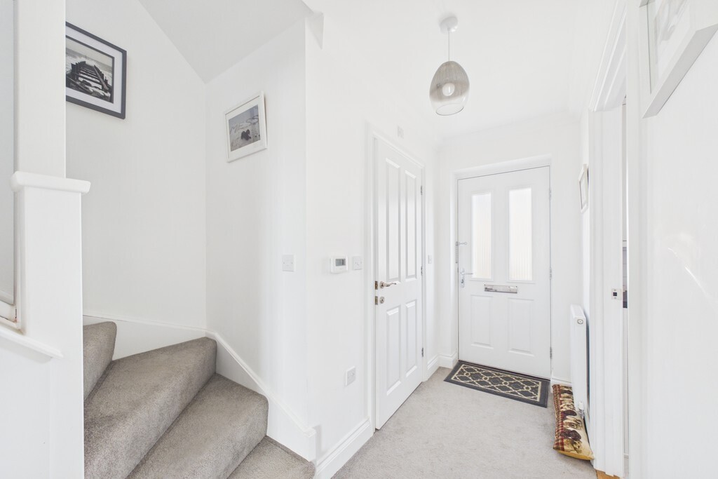 42 Carey Drive Image 11