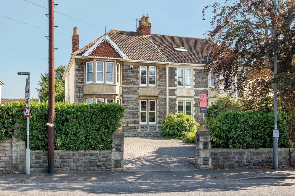 Bath Road, Keynsham, BS31 photo 22