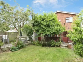 Pear Tree Drive, Wincham, Northwich thumb 3
