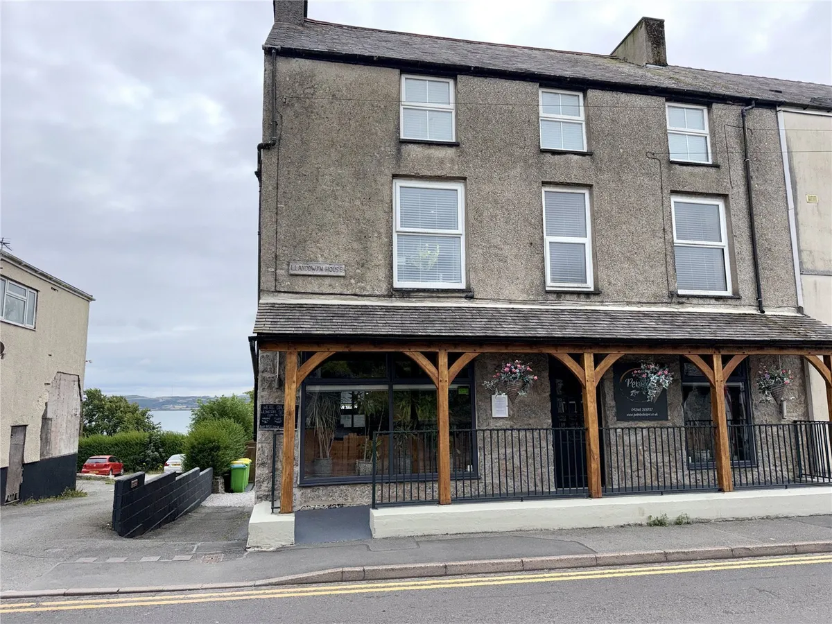 Bangor Road, Benllech, Tyn-y-Gongl, Isle of Anglesey, LL74