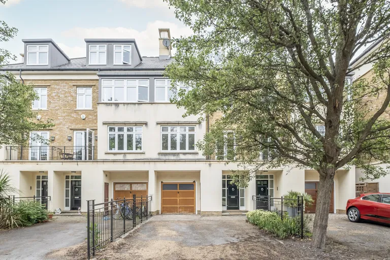 Whitcome Mews, Richmond, TW9