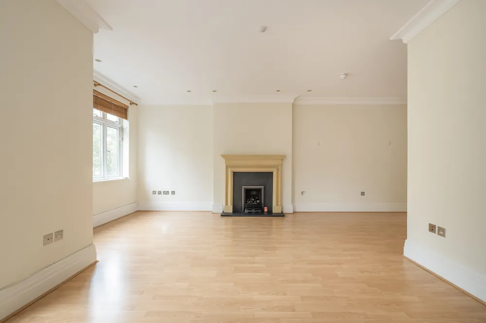 Whitcome Mews, Richmond, TW9